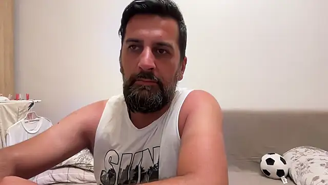 Snapshot of TigerOne19 chatting on May 2026 06:15:01 PM TigerOne19 online show from May 2026 06:15:01 PM