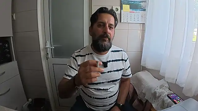 Snapshot of TigerOne19 chatting on June 2026 04:49:01 PM TigerOne19 online show from June 2026 04:49:01 PM