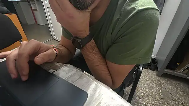 TigerOne19 online show from January 2026 07:19:02 PM