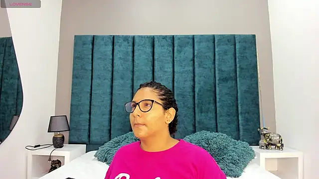 DanielleEvans  online show from December 2025 11:16:01 AM