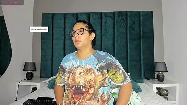 DanielleEvans  online show from December 2025 11:20:02 AM