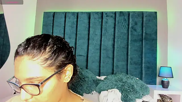 DanielleEvans  online show from December 2025 11:09:01 AM