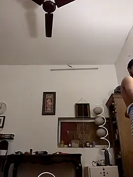  IRRESISTIBLE  online show from November 2025 05:34:02 AM