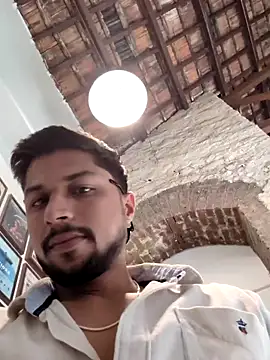  IRRESISTIBLE  online show from November 2025 06:39:01 AM