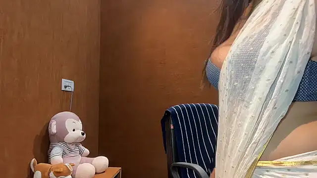 riya stream online show from October 2025 03:35:02 PM