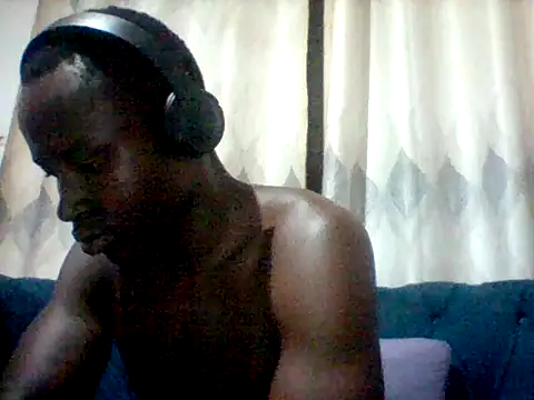 Snapshot of mclntz_bbc chatting on June 2026 06:23:01 PM mclntz bbc online show from June 2026 06:23:01 PM