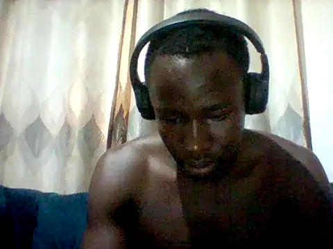 Snapshot of mclntz_bbc chatting on June 2026 01:33:02 PM mclntz bbc online show from June 2026 01:33:02 PM