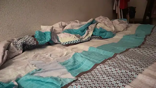 Lamonteik online show from January 2026 11:00:01 PM