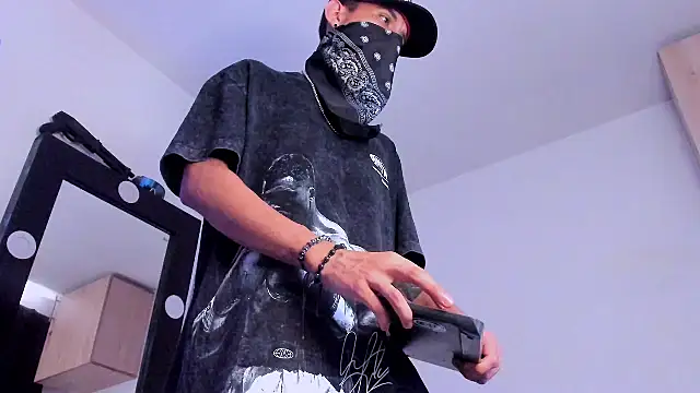 Samuel Suarez online show from October 2025 12:38:02 PM