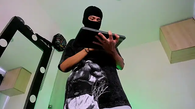 Samuel Suarez online show from September 2025 09:06:02 PM