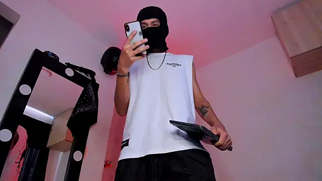 Samuel Suarez online show from December 2025 03:03:01 PM