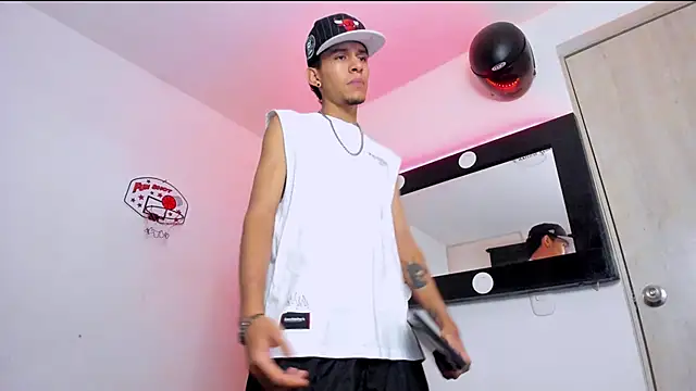 Samuel Suarez online show from May 2026 04:43:01 AM