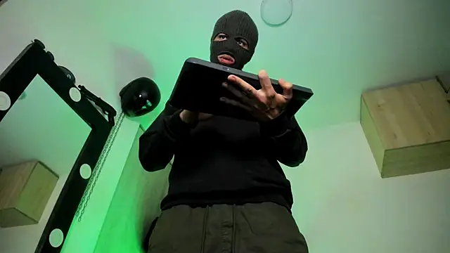 Samuel Suarez online show from October 2025 02:17:01 AM