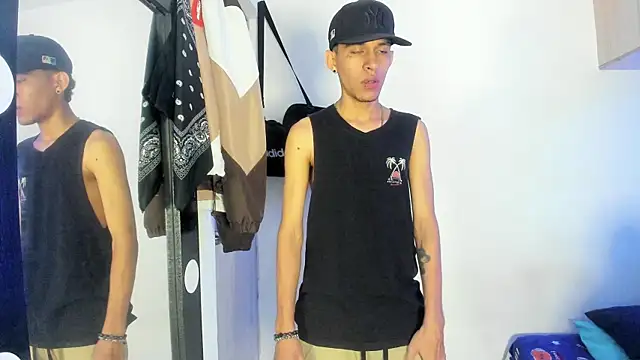 Samuel Suarez online show from March 2025 01:35:02 AM