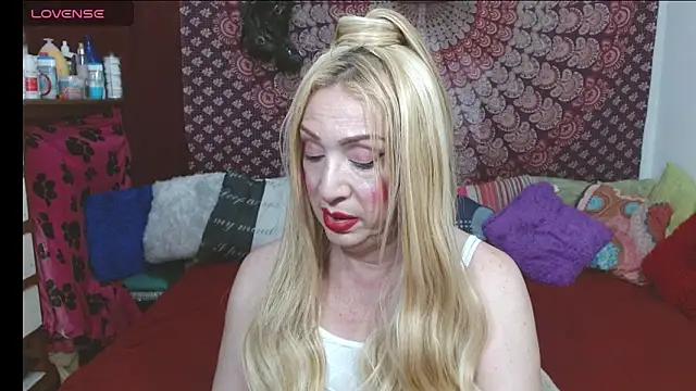 elena evans online show from March 2026 06:24:01 PM