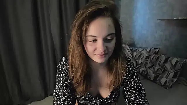 KristinaLoison online show from April 2026 01:02:01 PM