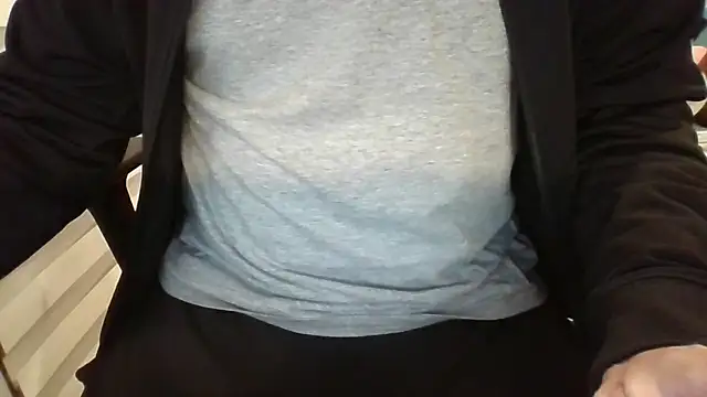 alessex24 online show from November 2025 08:23:02 PM