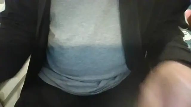 alessex24 online show from November 2025 09:29:02 PM