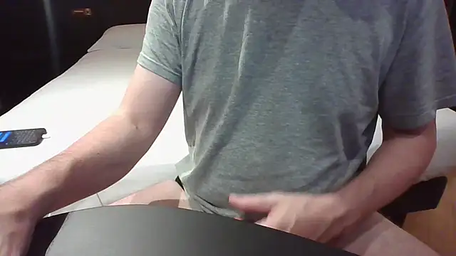 alessex24 online show from November 2025 08:03:01 PM