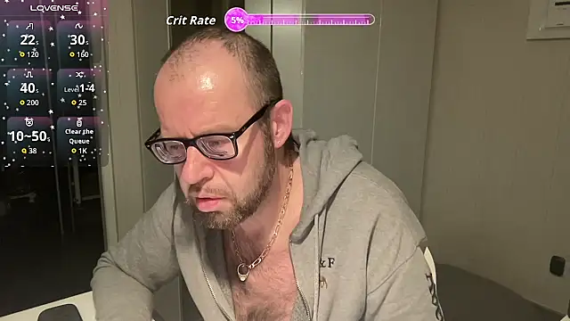 Snapshot of FABIOGLASSES chatting on October 2025 11:05:02 PM FABIOGLASSES online show from October 2025 11:05:02 PM