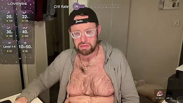 Snapshot of FABIOGLASSES chatting on March 2025 10:44:01 PM FABIOGLASSES online show from March 2025 10:44:01 PM