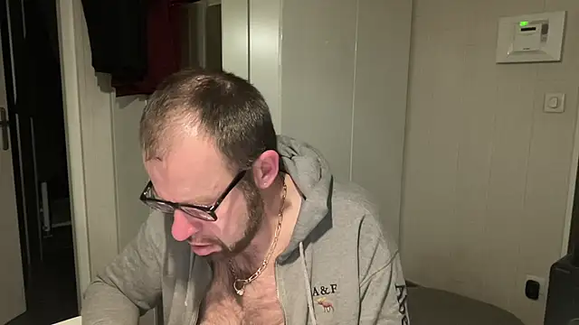 FABIOGLASSES online show from March 2026 12:33:01 AM