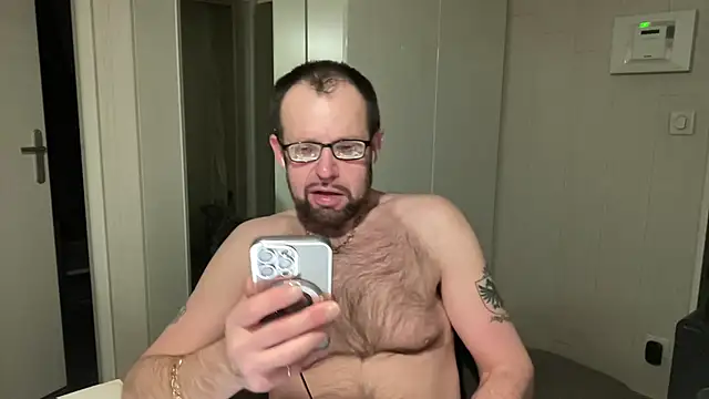 FABIOGLASSES online show from March 2026 11:06:02 PM