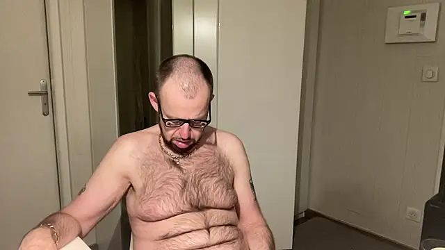 FABIOGLASSES online show from June 2026 10:54:02 PM