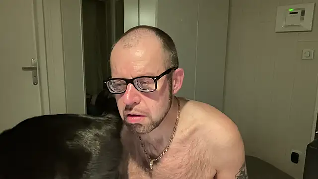 FABIOGLASSES online show from April 2026 10:49:02 PM