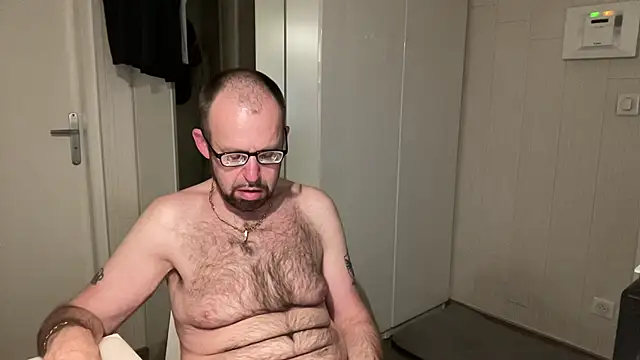 FABIOGLASSES online show from June 2026 12:50:01 AM