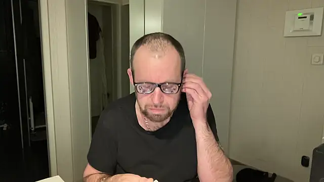 FABIOGLASSES online show from November 2025 10:25:02 PM