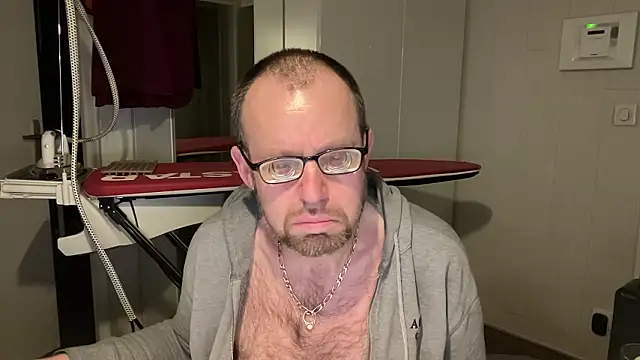 FABIOGLASSES online show from February 2026 12:32:02 AM