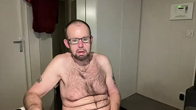 FABIOGLASSES online show from April 2026 12:51:02 AM