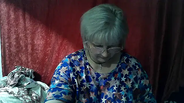 Gina Marlyn online show from May 2026 07:33:01 PM