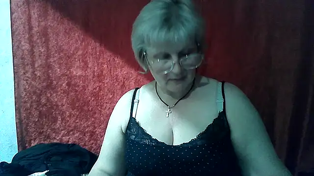 Gina Marlyn online show from April 2026 07:15:02 PM