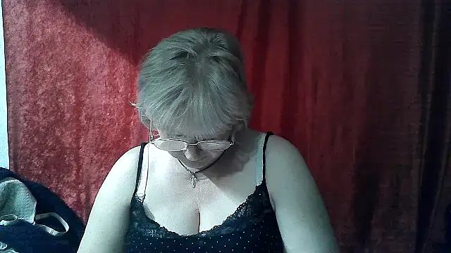 Gina Marlyn online show from April 2026 08:05:01 PM