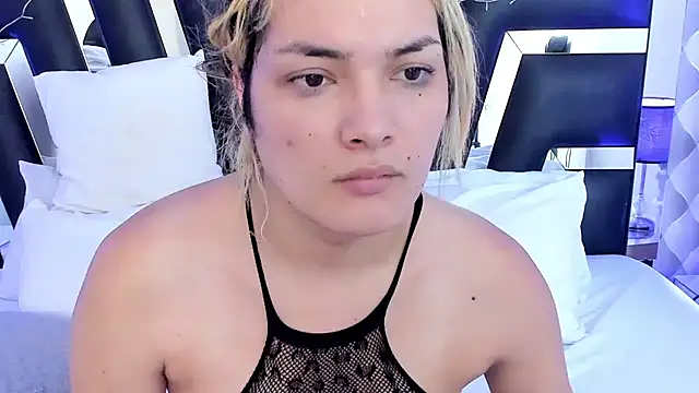 Snapshot of katya_kozlov chatting on March 2025 06:31:01 AM katya kozlov online show from March 2025 06:31:01 AM