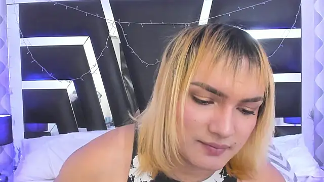 Snapshot of katya_kozlov chatting on September 2025 05:36:01 AM katya kozlov online show from September 2025 05:36:01 AM