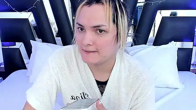 Snapshot of katya_kozlov chatting on March 2025 04:25:01 PM katya kozlov online show from March 2025 04:25:01 PM