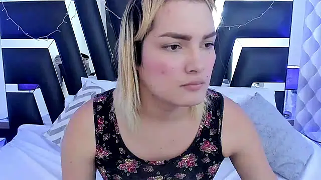 Snapshot of katya_kozlov chatting on February 2025 04:19:01 AM katya kozlov online show from February 2025 04:19:01 AM