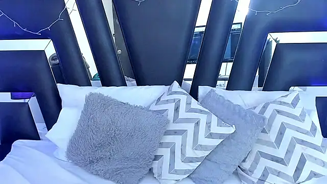 Snapshot of katya_kozlov chatting on February 2025 03:33:02 AM katya kozlov online show from February 2025 03:33:02 AM