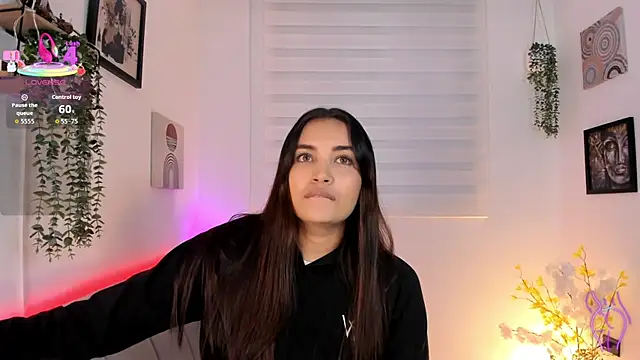 aisha es online show from February 2026 10:54:01 PM