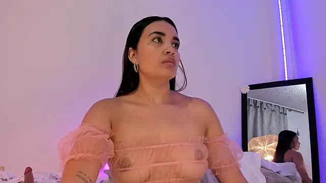 aisha es online show from January 2025 04:04:01 PM