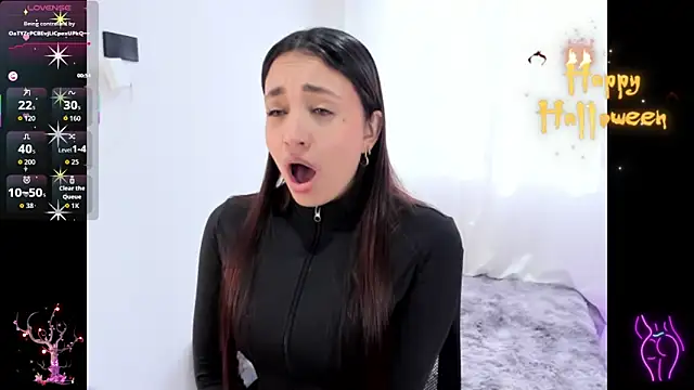 aisha es online show from October 2025 07:57:02 PM