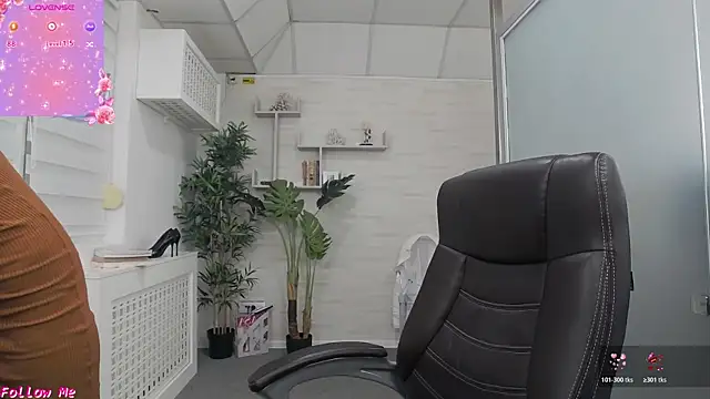 EllaMilf  online show from April 2026 03:44:02 AM