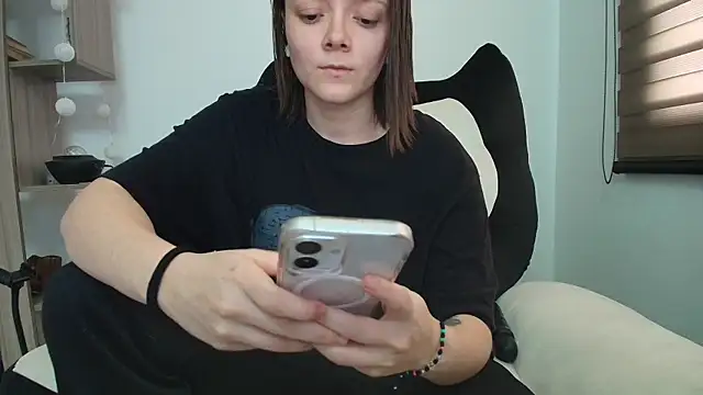 Arya starrk online show from May 2026 09:32:02 PM
