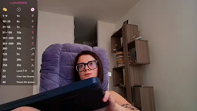 Arya starrk online show from October 2025 02:19:02 PM