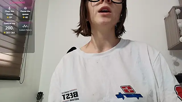 Arya starrk online show from April 2026 02:52:01 PM