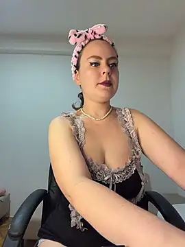 Stoned-baby69 online show from June 2026 07:00:01 PM