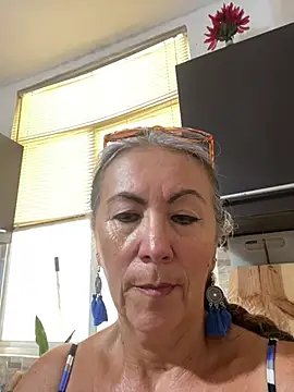 EvaRobinson online show from July 2026 06:37:02 PM
